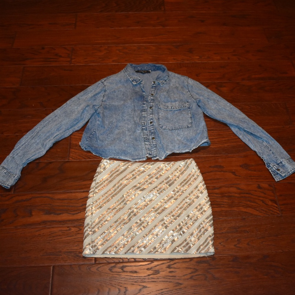Beaded fitted mini skirt